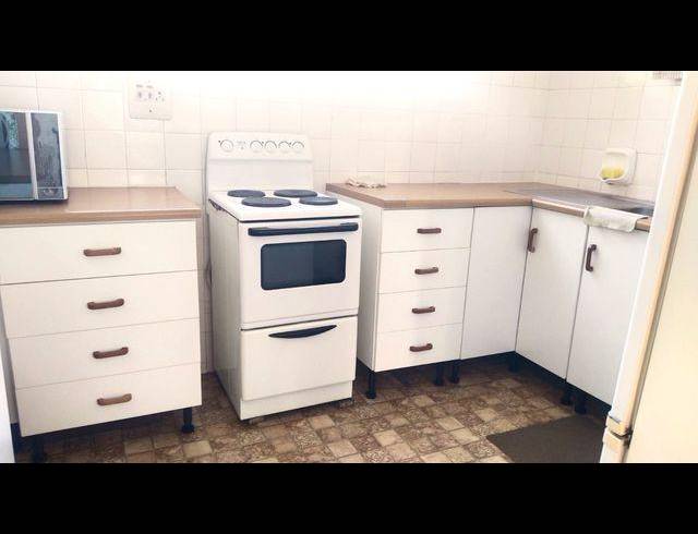 2 BEDROOM APARTMENT FOR SALE IN GLENWOOD